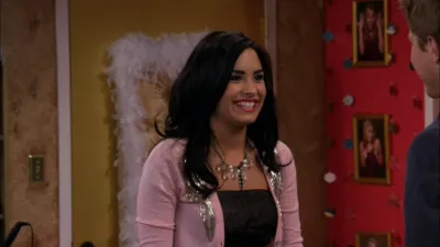 thumbnail - S2:E11 Falling for the Falls, Pt. 2