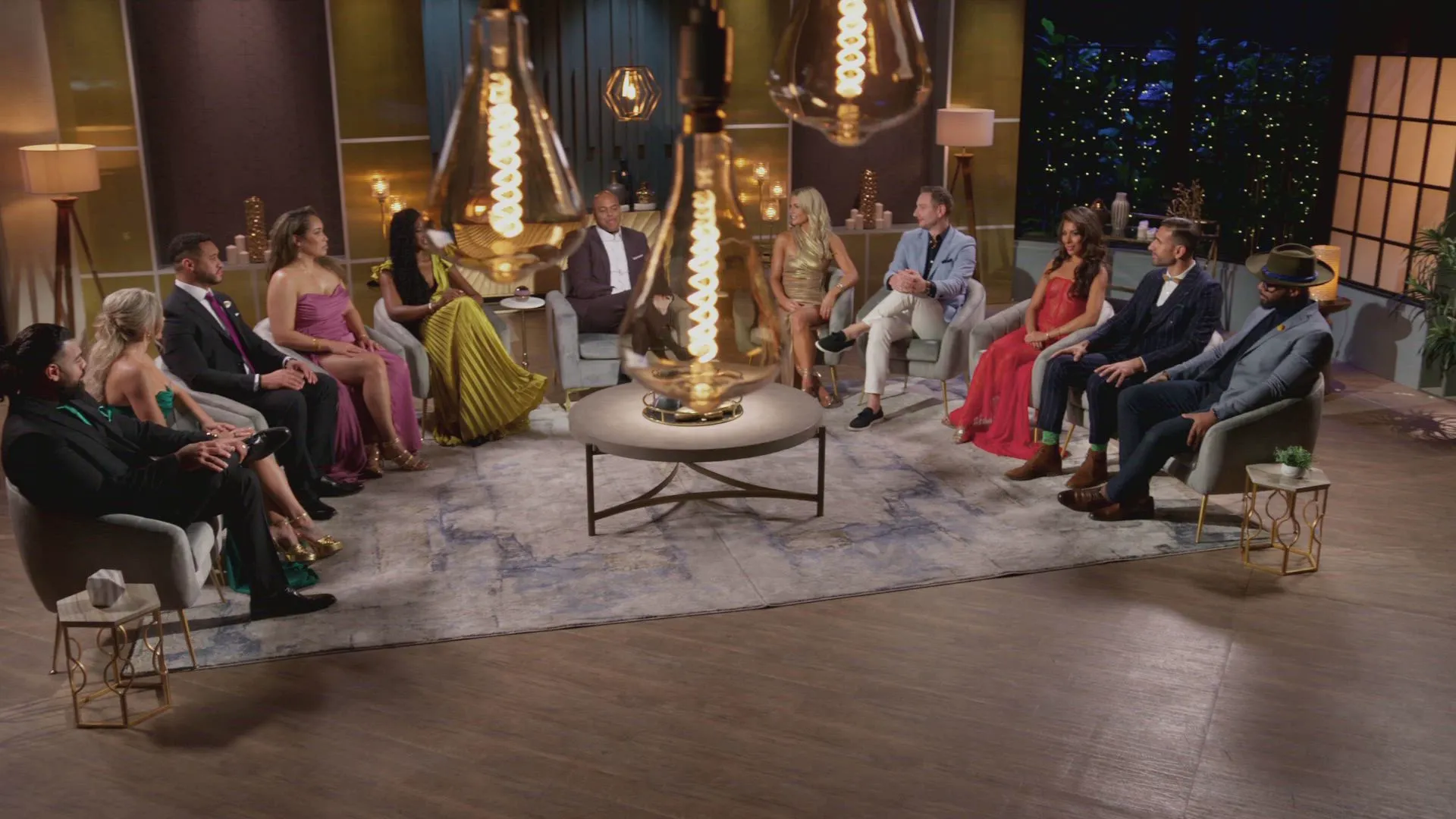 thumbnail - S18:E19 Chicago Reunion, Part 1