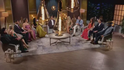 thumbnail - S18:E19 Chicago Reunion, Part 1