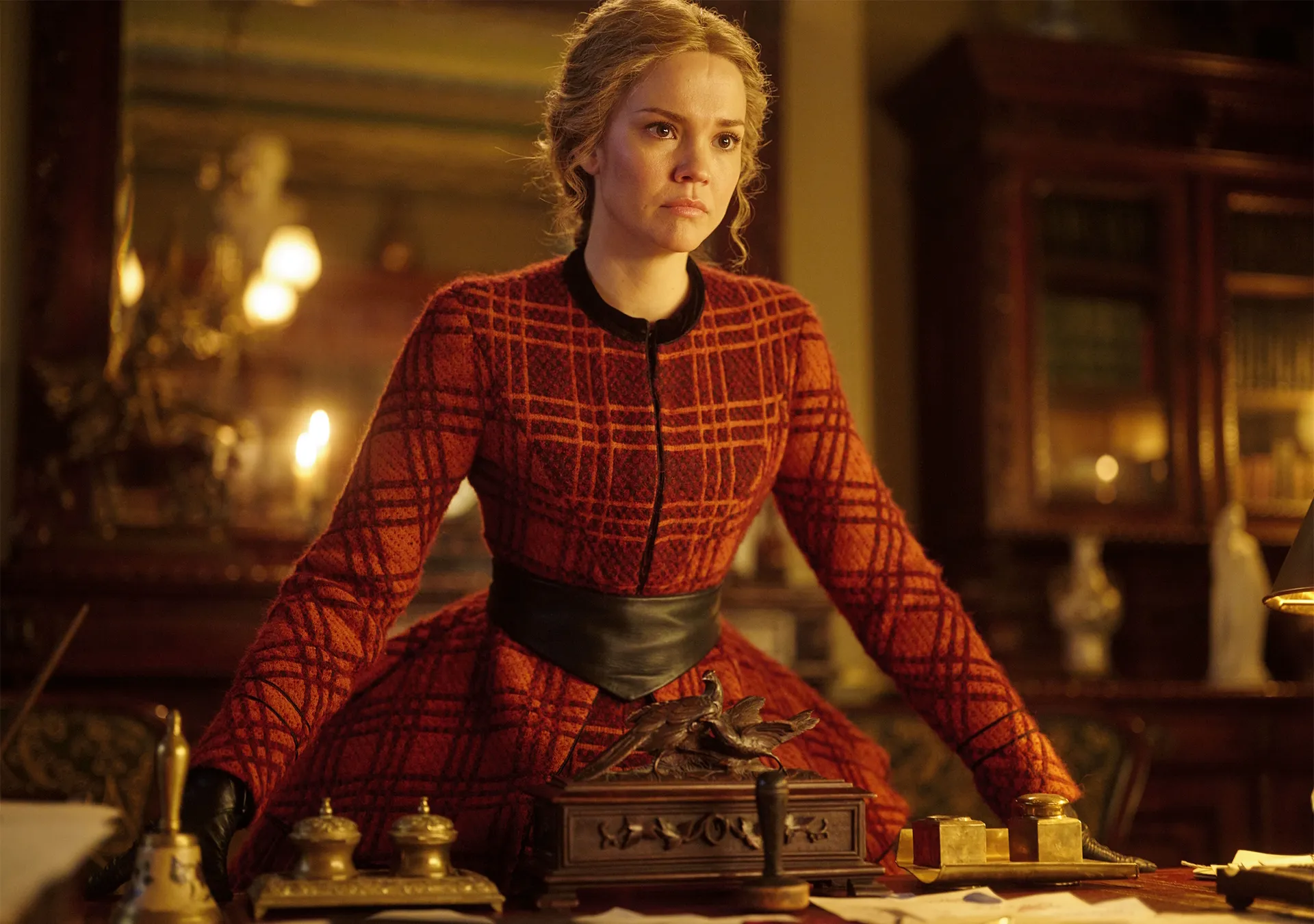 TheArtfulDodger_Lady_Belle_Fox