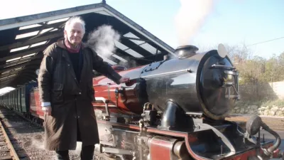 thumbnail - S1:E3 War Revolution