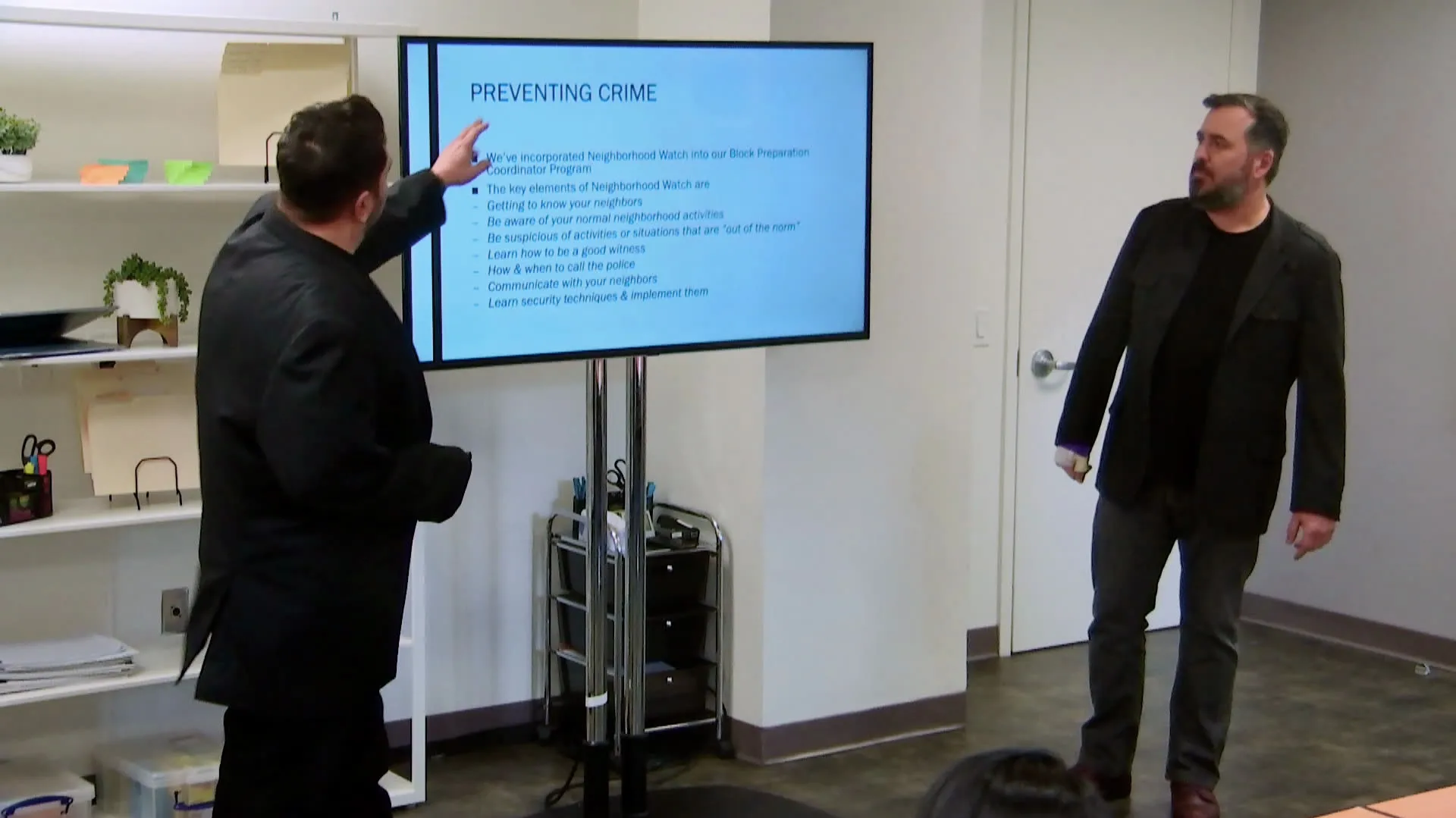 thumbnail - S8:E6 The Dumbbell