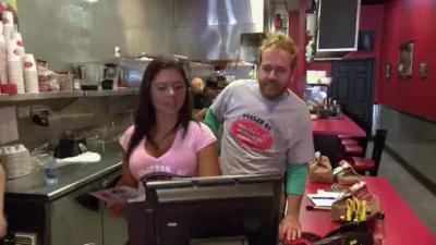 thumbnail - S7:E4 Muscle Maker Grill