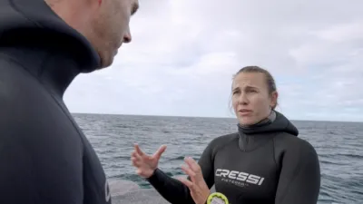 thumbnail - S1:E2 Love Bites