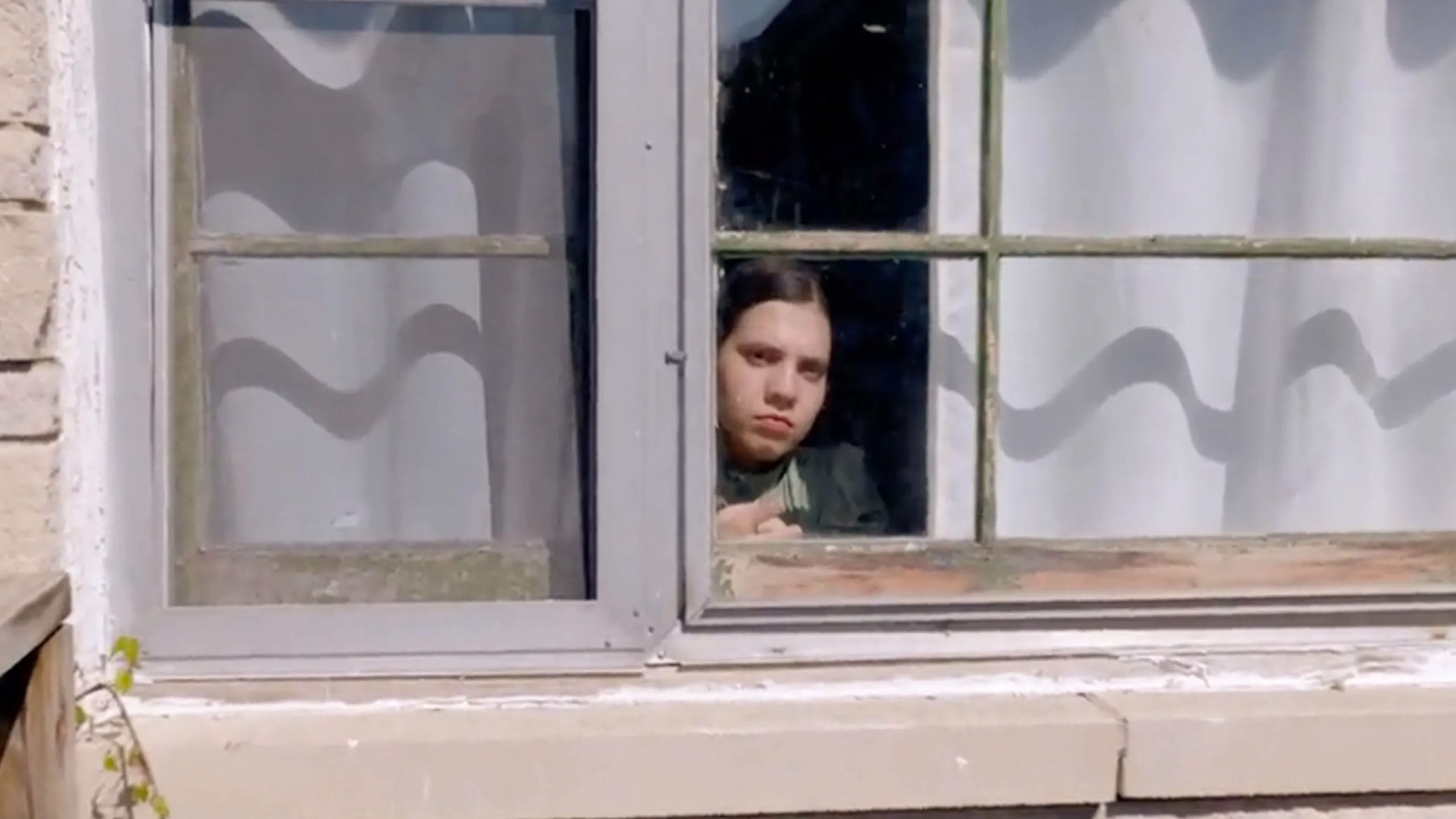 thumbnail - S2:E4 Houses of Horror