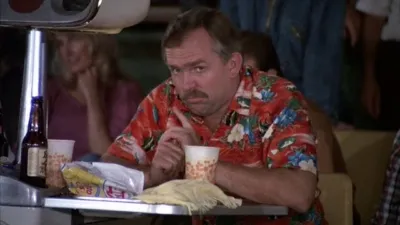 thumbnail - S4:E9 From Beer to Eternity