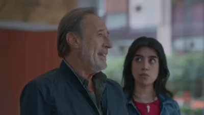 thumbnail - S3:E1 The Convention