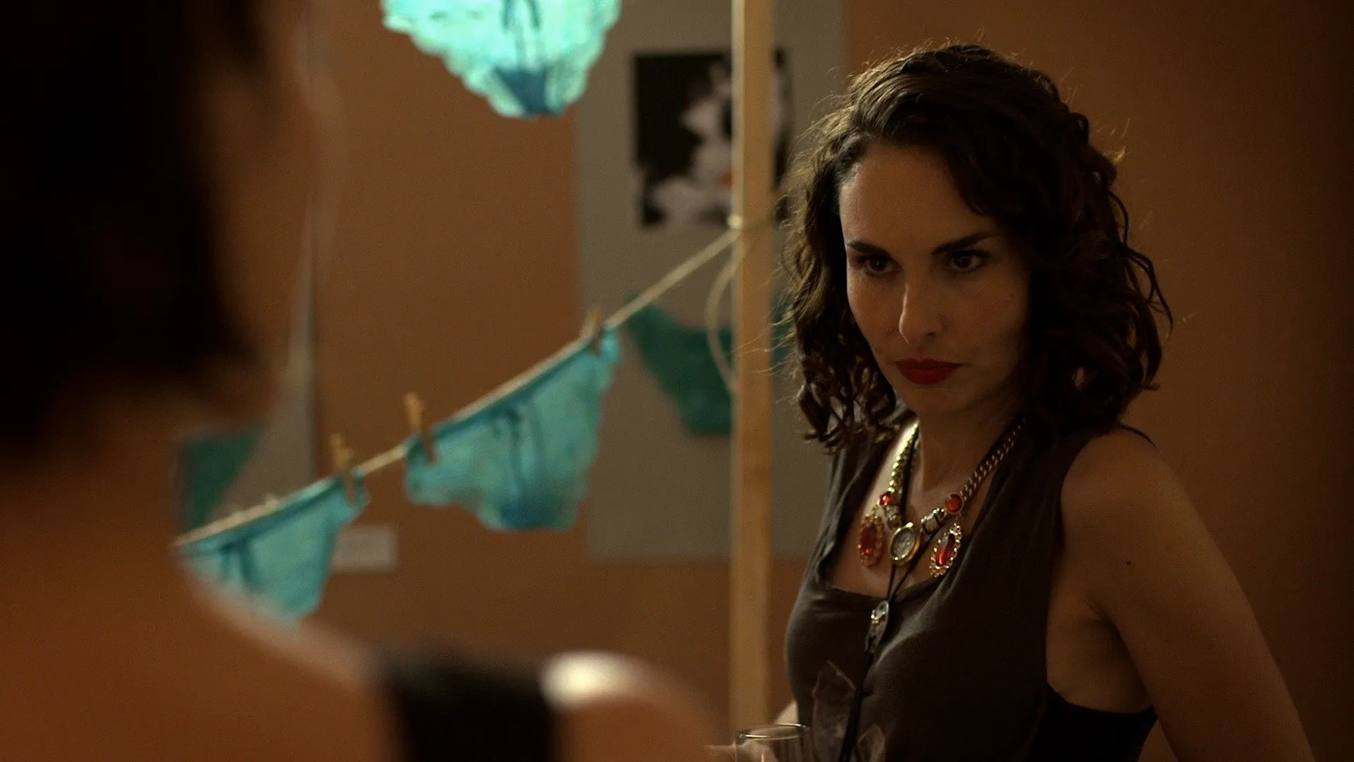 thumbnail - S1:E3 Salma