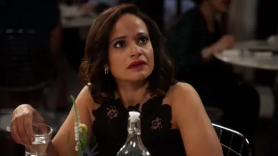 thumbnail - S4:E4 Sweeping With the Enemy