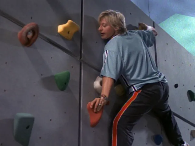 thumbnail - S5:E2 Social Climber