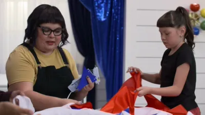 thumbnail - S1:E1 Dumbo: Tent