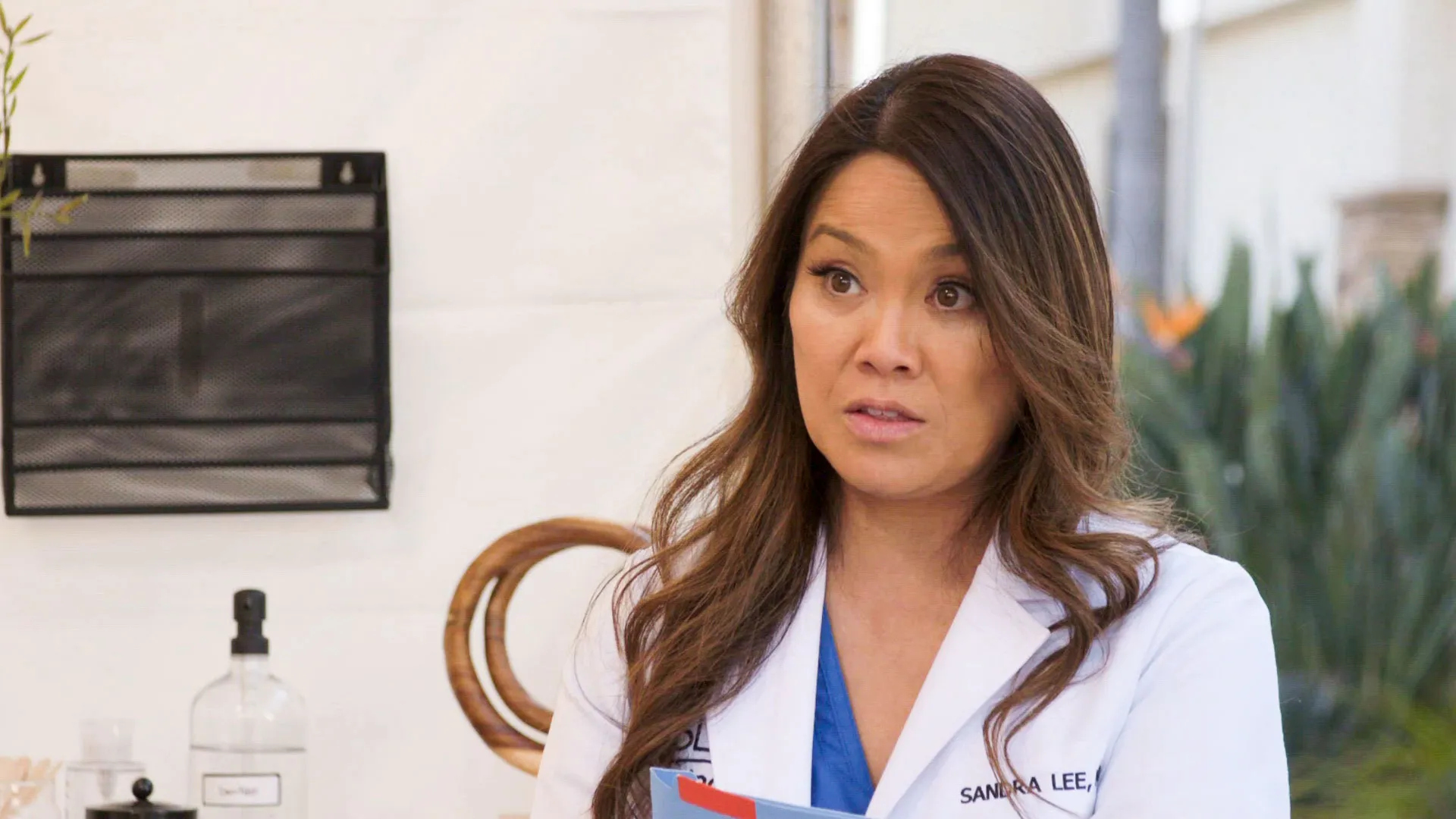 thumbnail - S9:E8 Amputation Deliberation