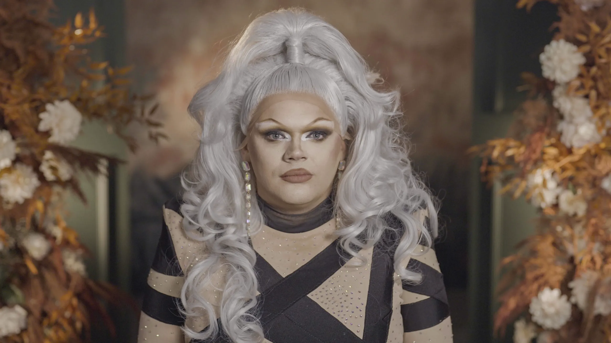 thumbnail - S1:E4 Dressing a Drag Queen