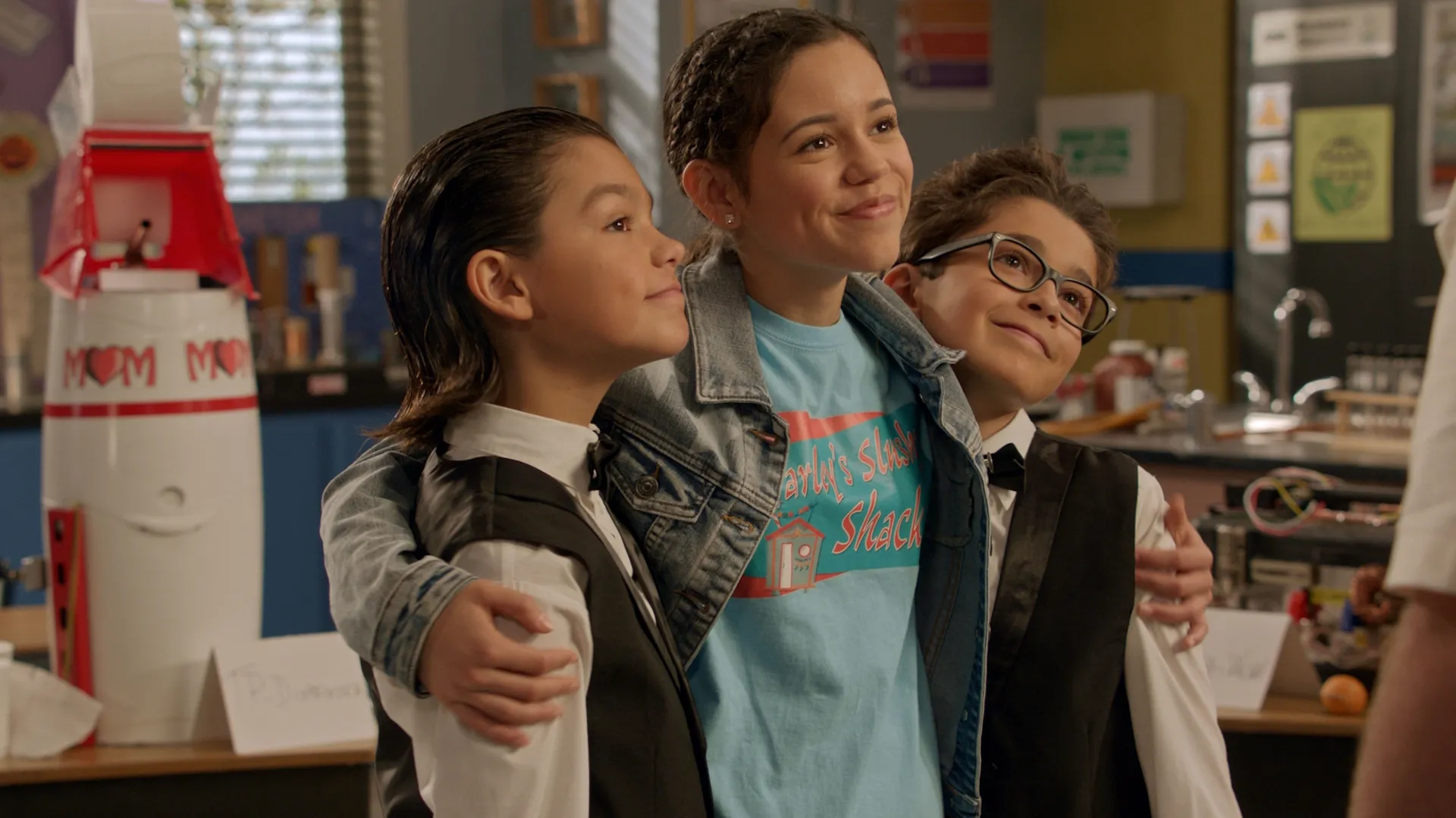 thumbnail - S3:E8 Stuck with Horrible Helpers