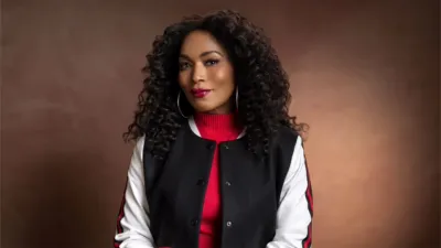 thumbnail - S1:E7 Behind the Queens