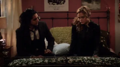 thumbnail - S1:E16 The Son Also Falls