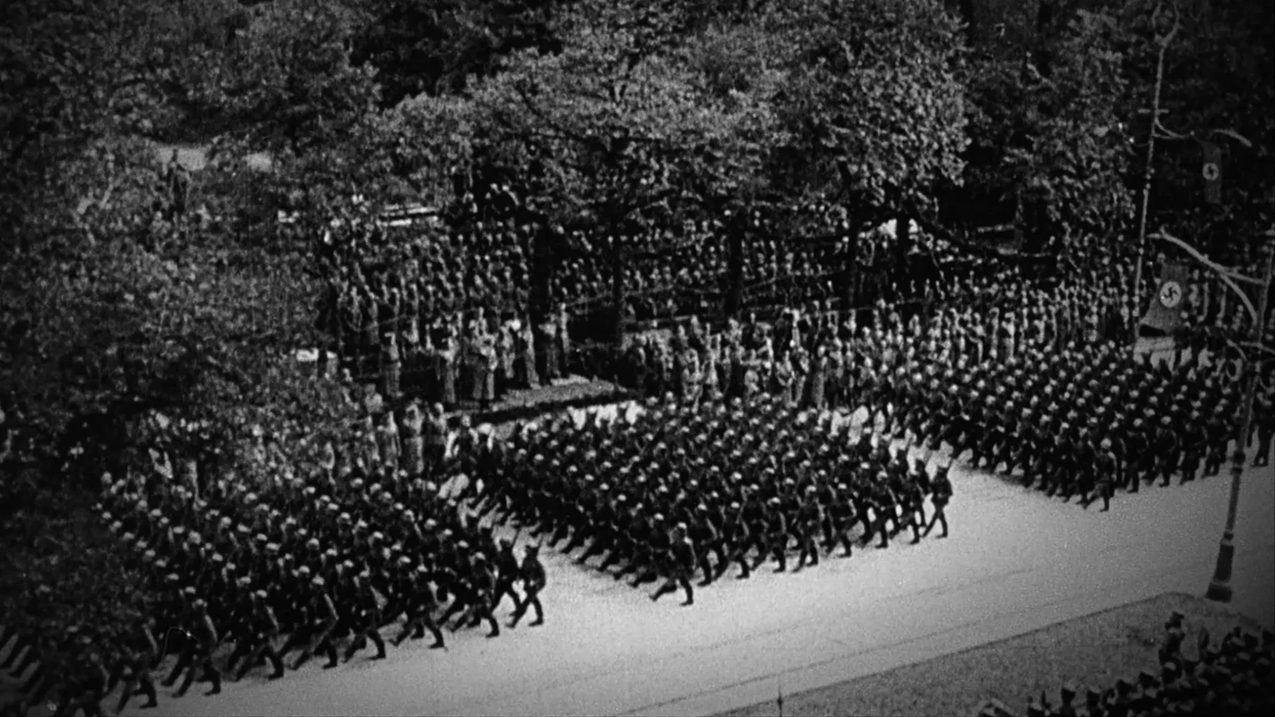 thumbnail - S2:E17 Astonishing Escapes