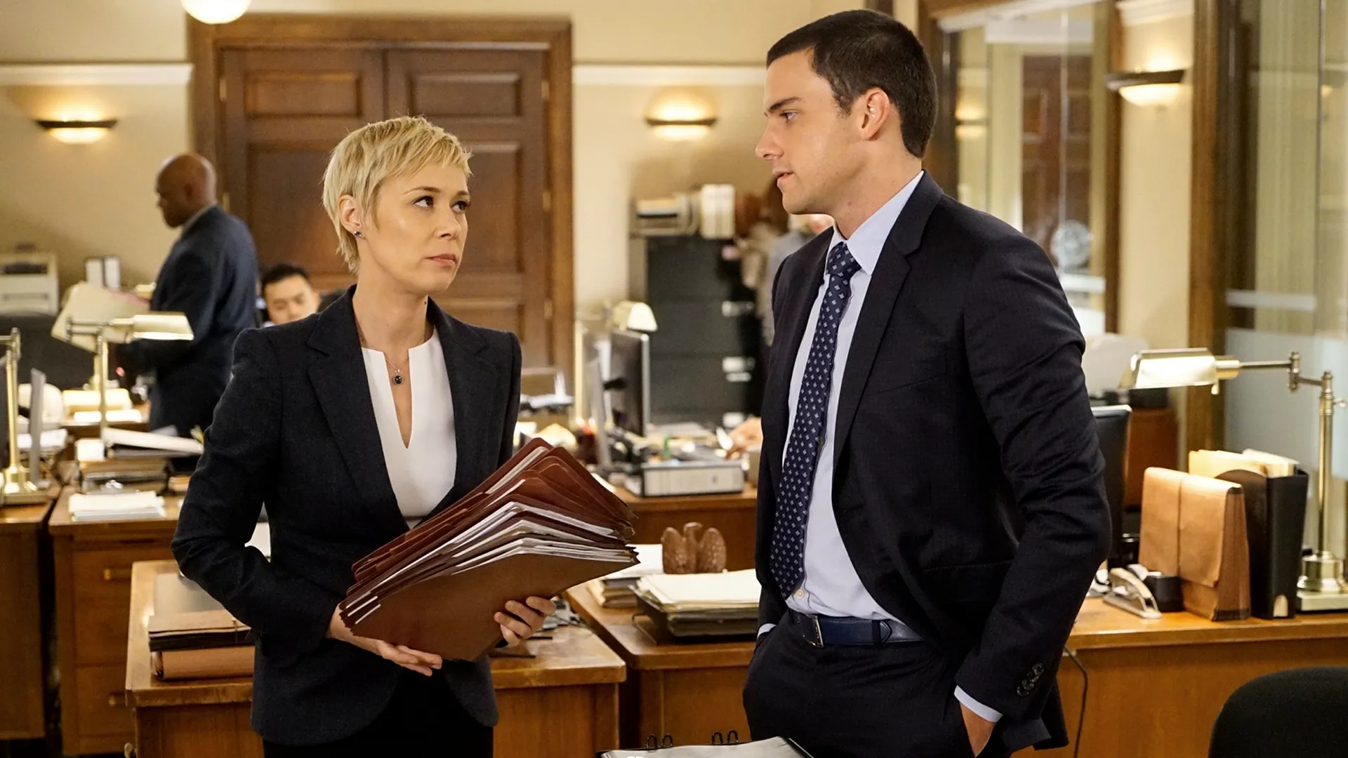 thumbnail - S4:E7 Nobody Roots for Goliath