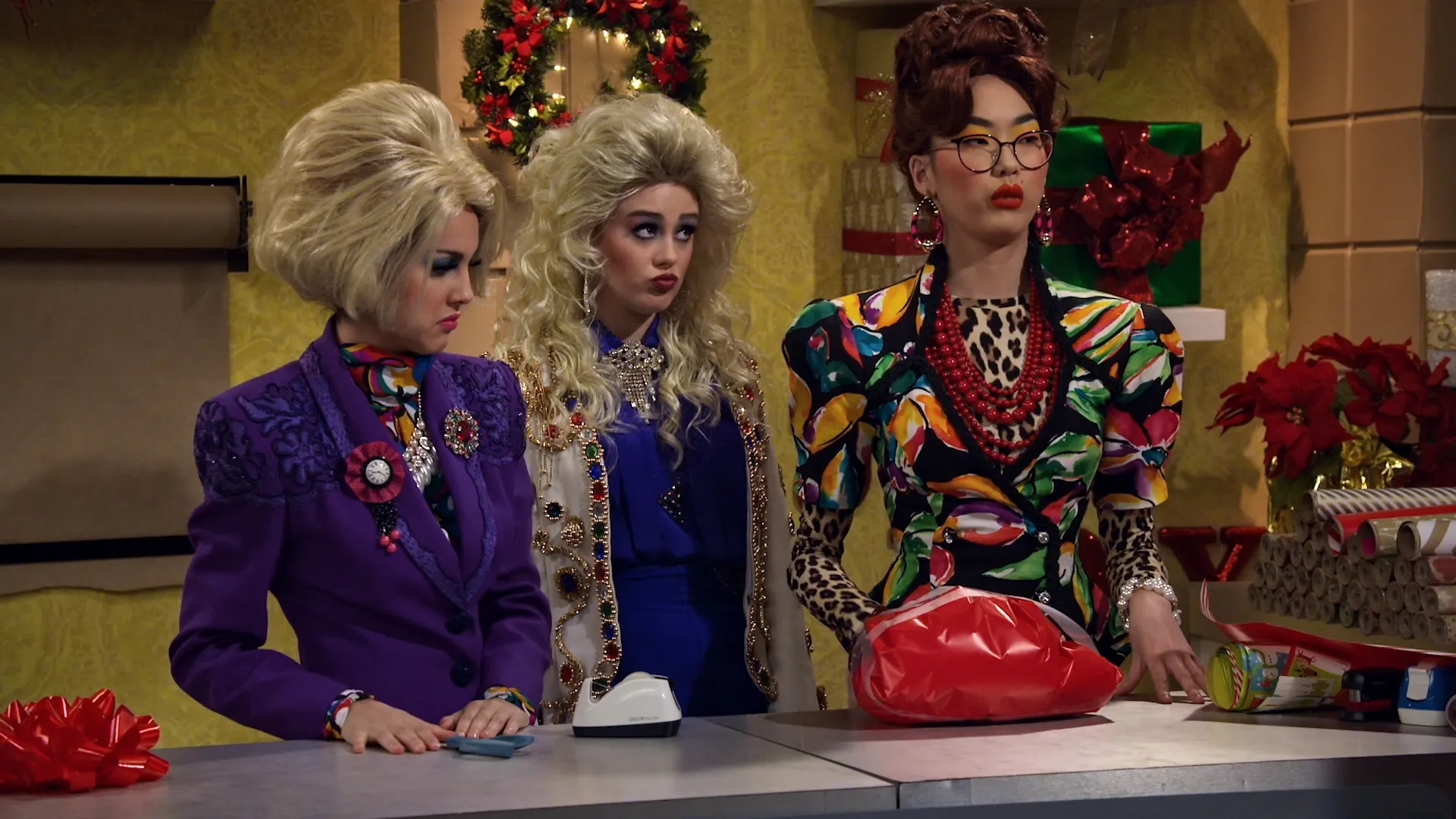 thumbnail - S3:E8 Holiday Video Sketchtacular