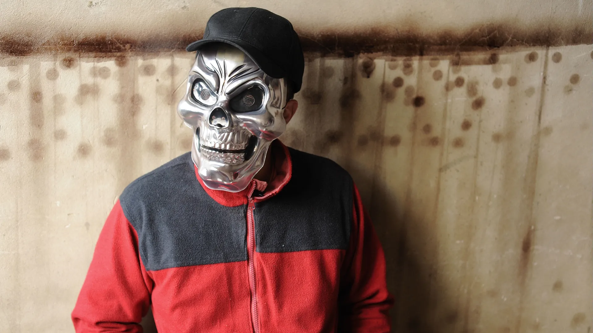 thumbnail - S2:E7 The Black Market