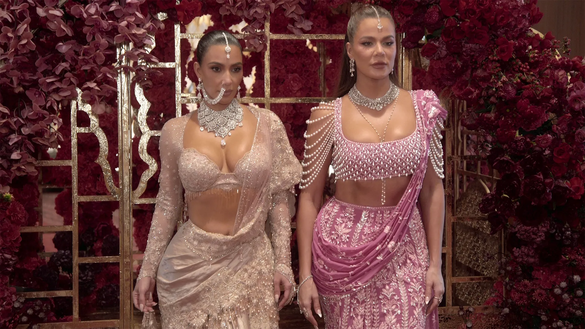 thumbnail - T6:E6 Kim y Khloé viajan a la India