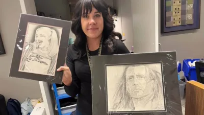 thumbnail - S1:E2 Diamonds, Costumes and Cash