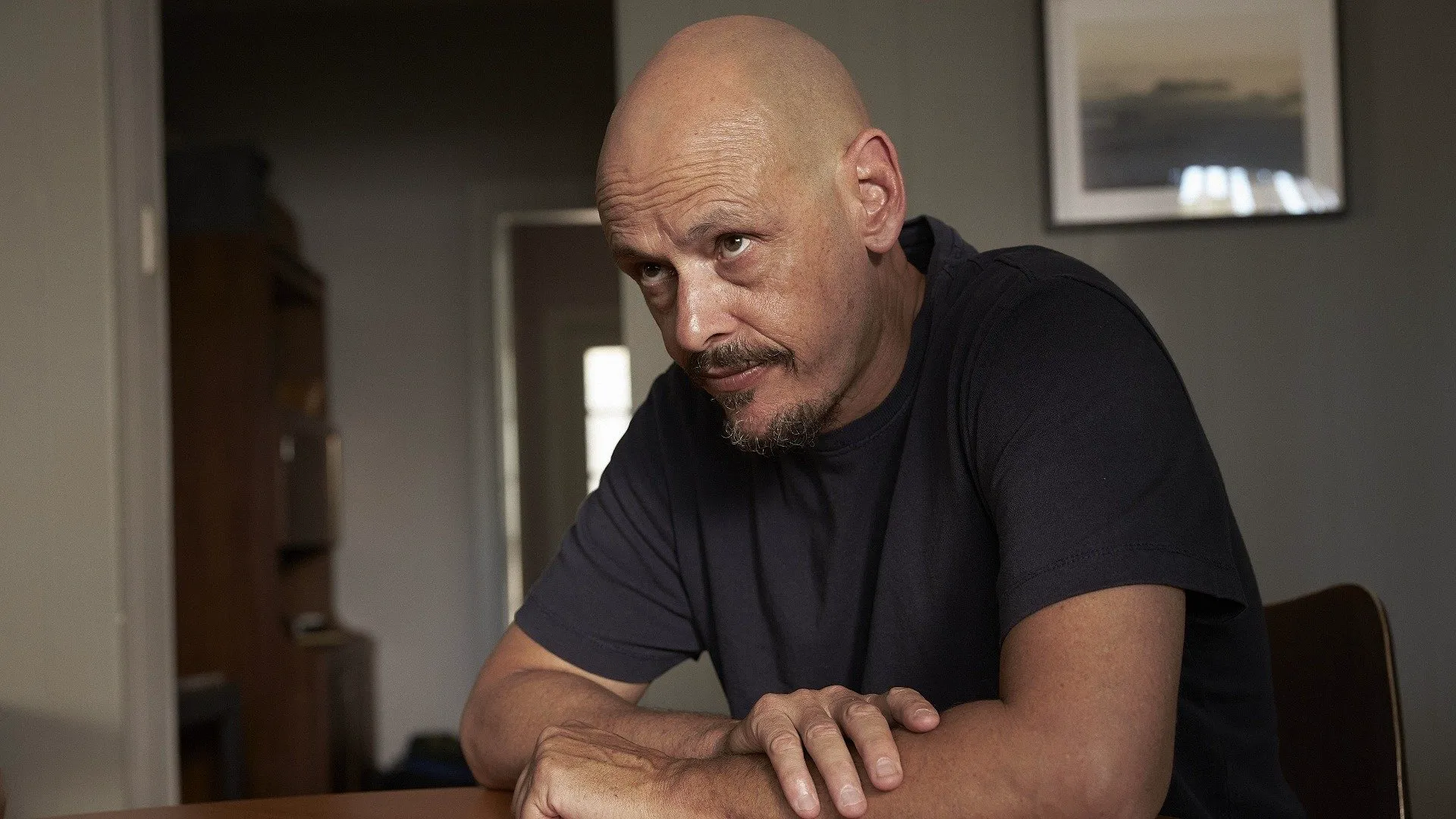 thumbnail - S3:E6 Ray Who?