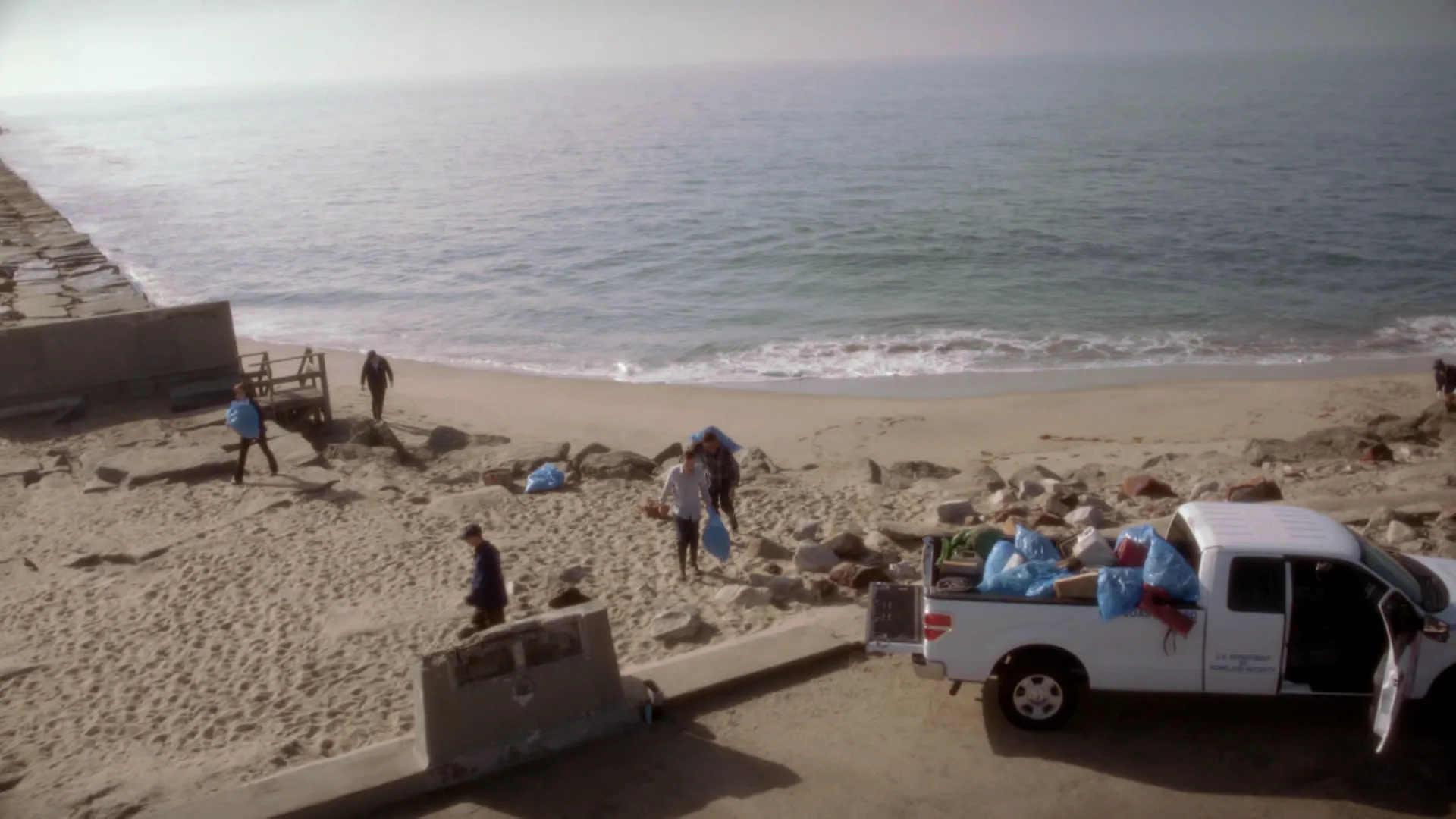 thumbnail - S10:E4 Lost At Sea