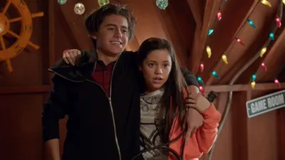 thumbnail - S3:E10 Stuck in a Besties Battle