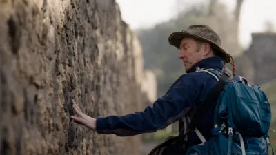 thumbnail - S5:E1 The Secrets of Pompeii's Dead