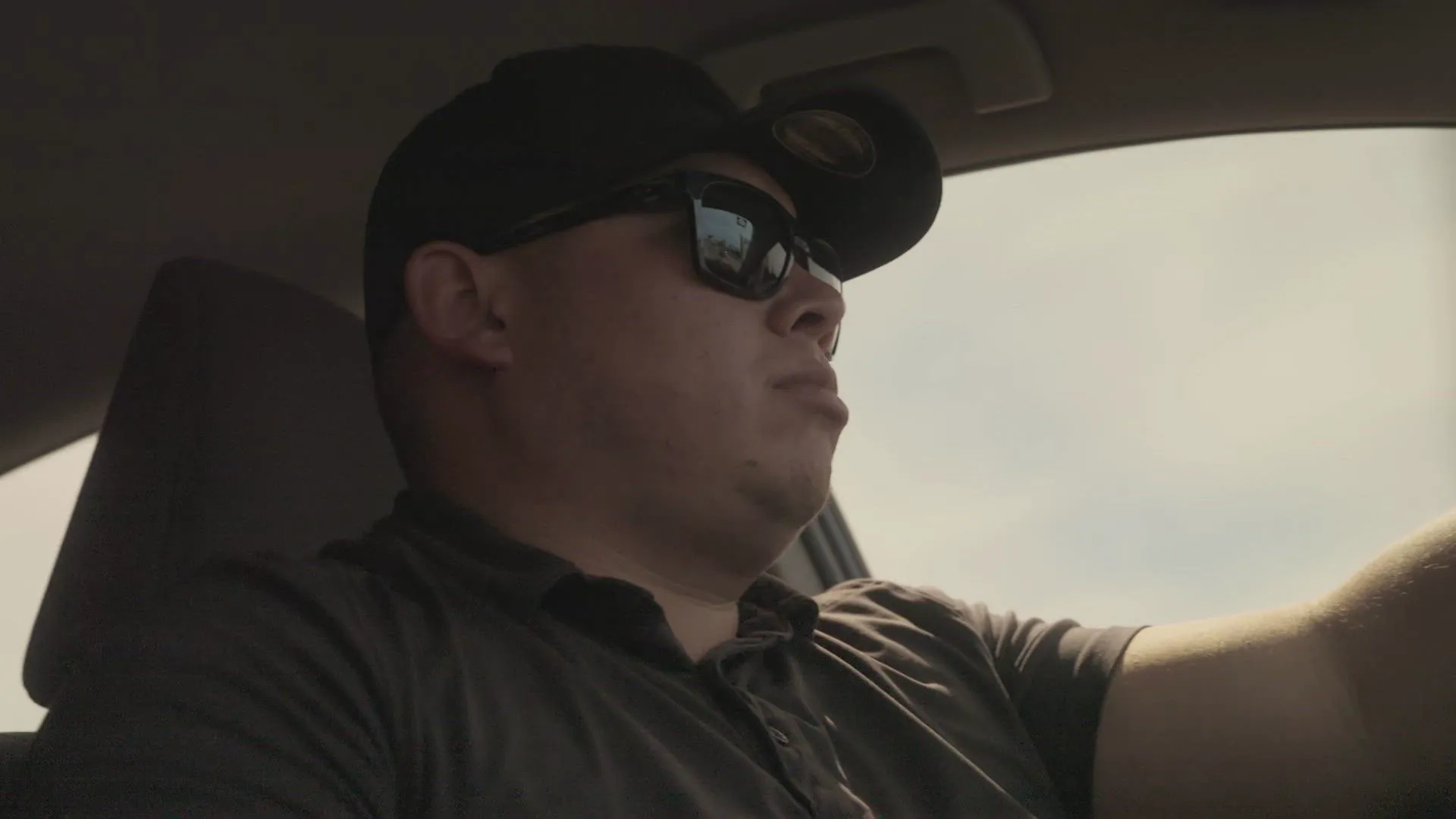 thumbnail - S1:E11 Caught at the Border