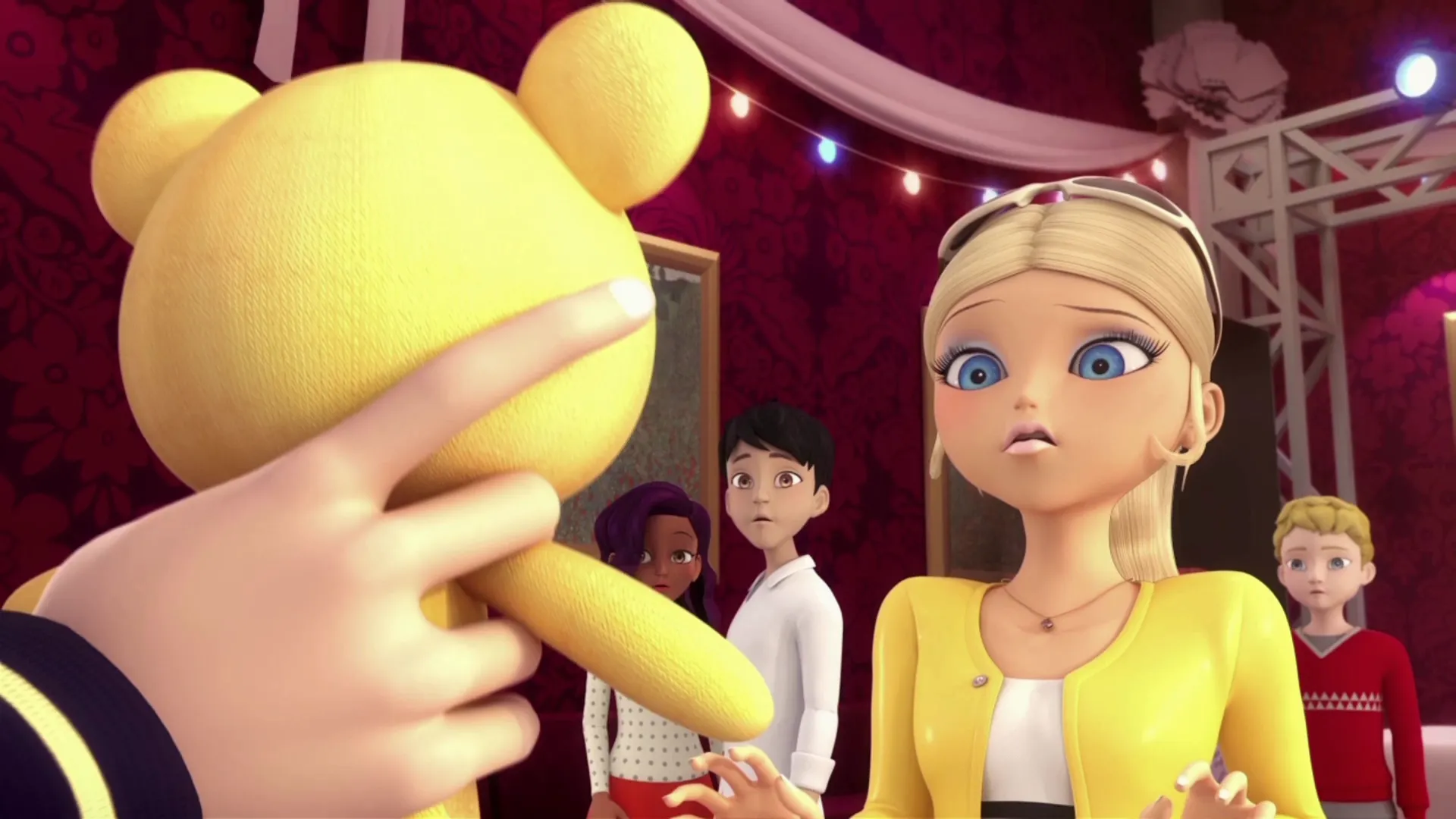 thumbnail - S2:E16 Chloe As Seen By Marinette