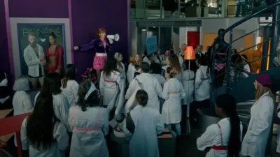 thumbnail - S4:E4 (Dub) Trojan Horse