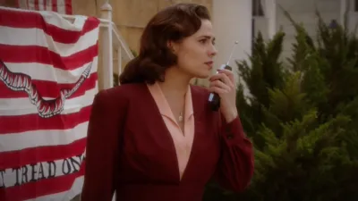 thumbnail - S2:E10 Hollywood Ending