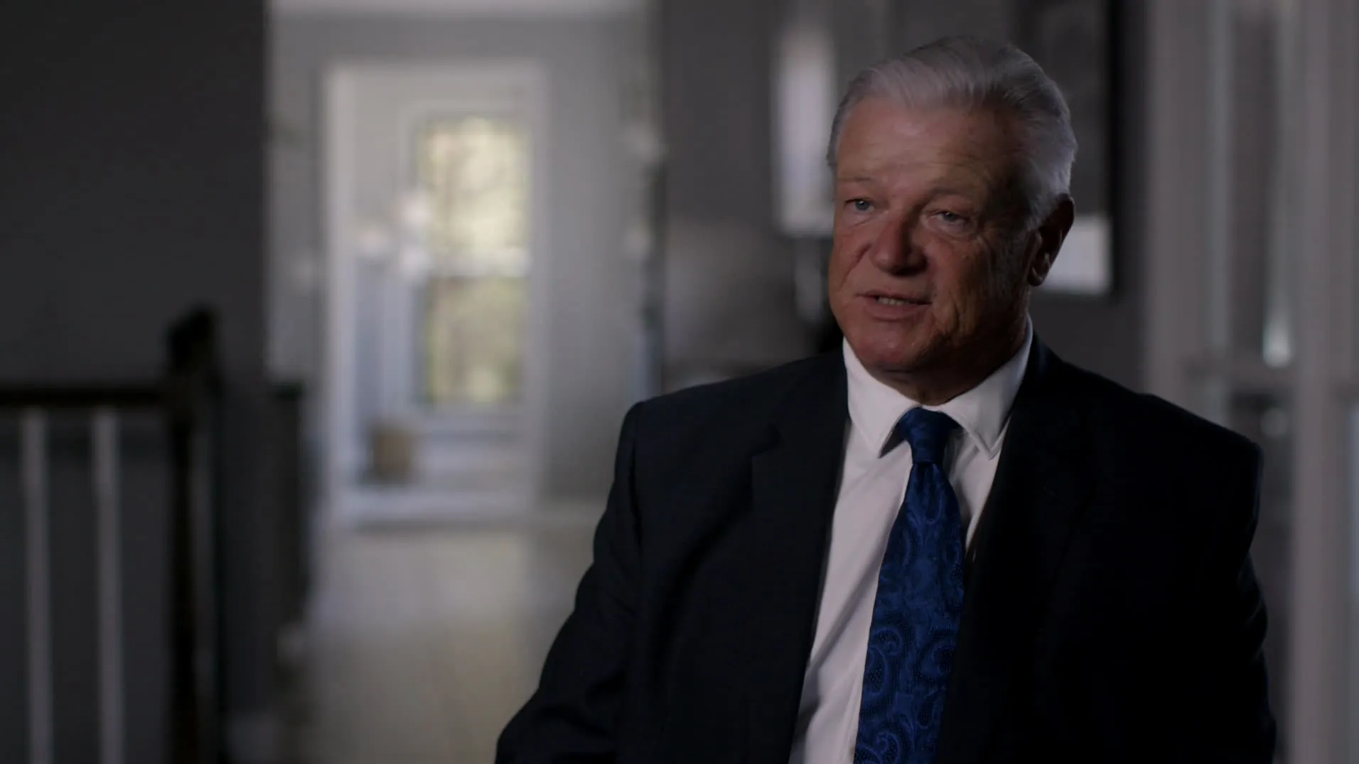 thumbnail - S4:E8 A Bullet to the Heart