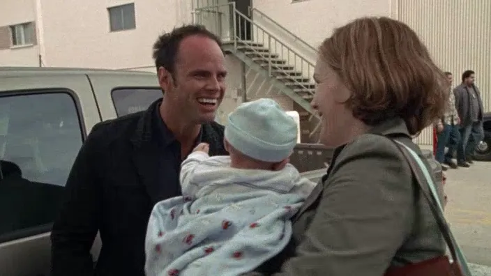 thumbnail - S6:E1 On the Jones