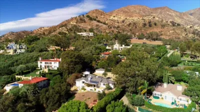 thumbnail - S1:E3 California Mudslide