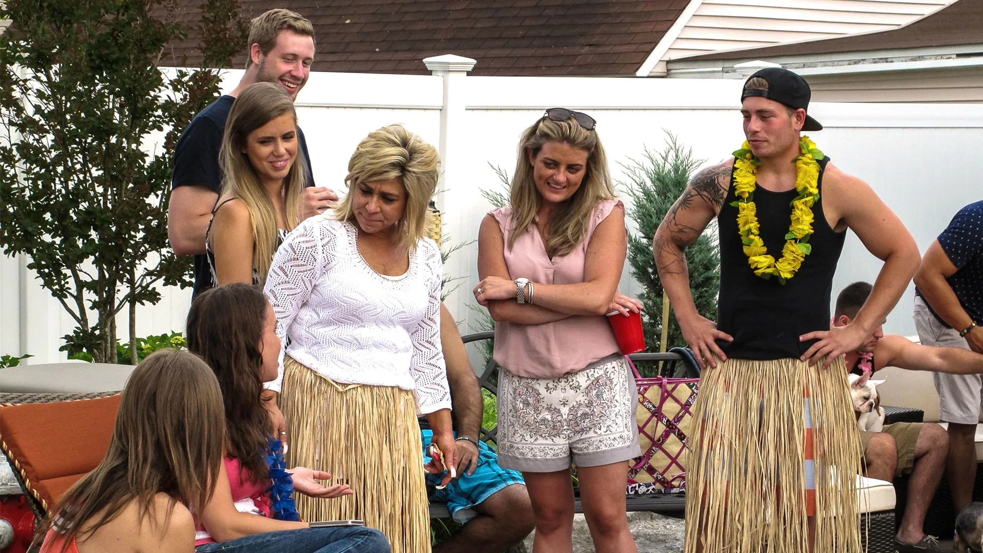 thumbnail - S7:E8 Caputo Luau