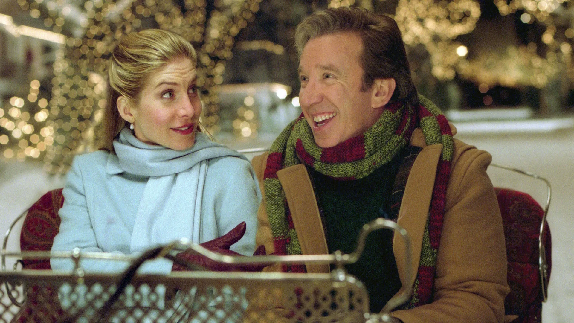 Tim Allen and Elizabeth Mitchell in The Santa Clause 2