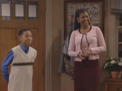 thumbnail - S3:E18 Crushed