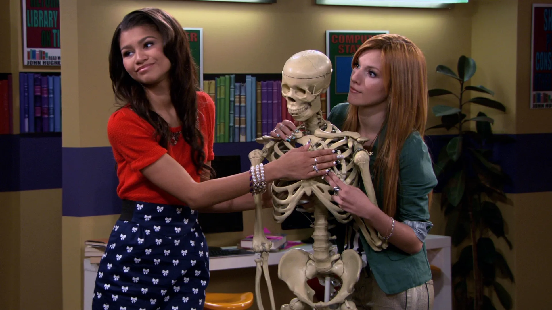 thumbnail - S3：第10話「司書は美魔女!」