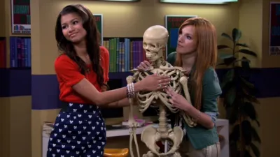 thumbnail - S3:E10 My Fair Librarian It Up