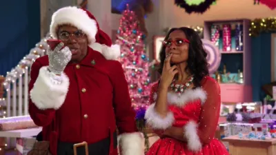 thumbnail - S2:E12 Santa Calls Cricket