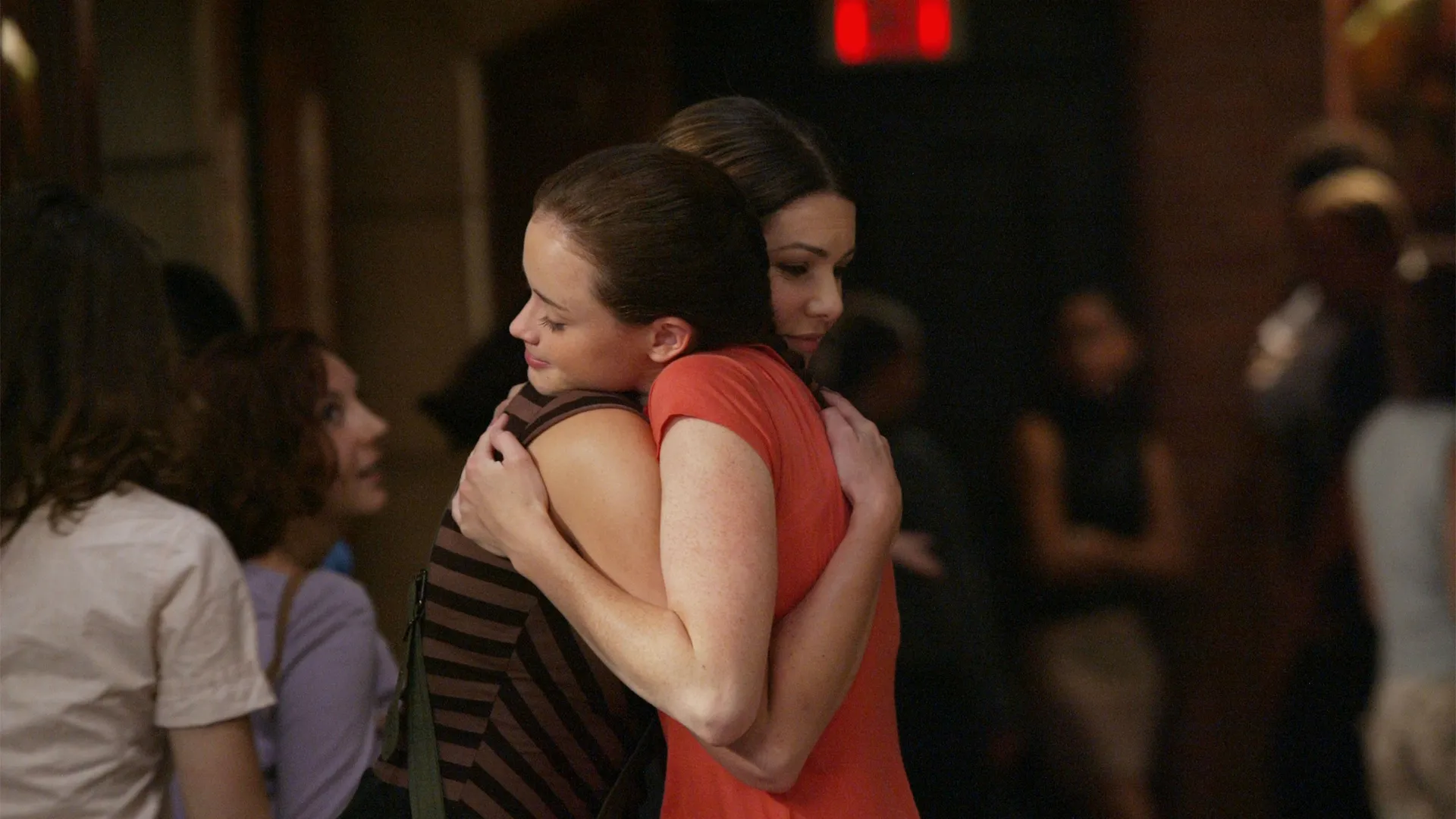 thumbnail - S4:E2 The Lorelais' First Day at Yale