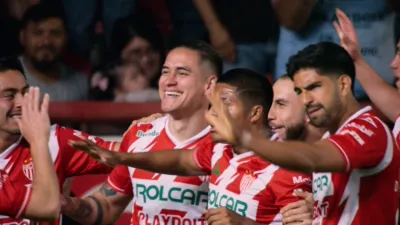 thumbnail - S1:E8 Back to the Future "Family"