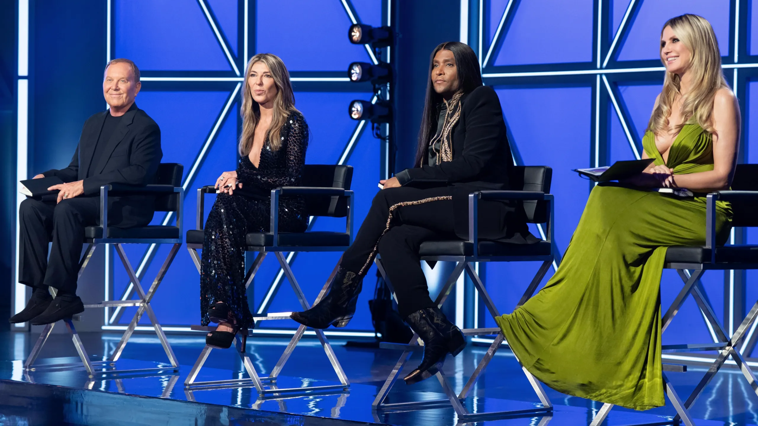 thumbnail - S21:E11 See You on the Runway