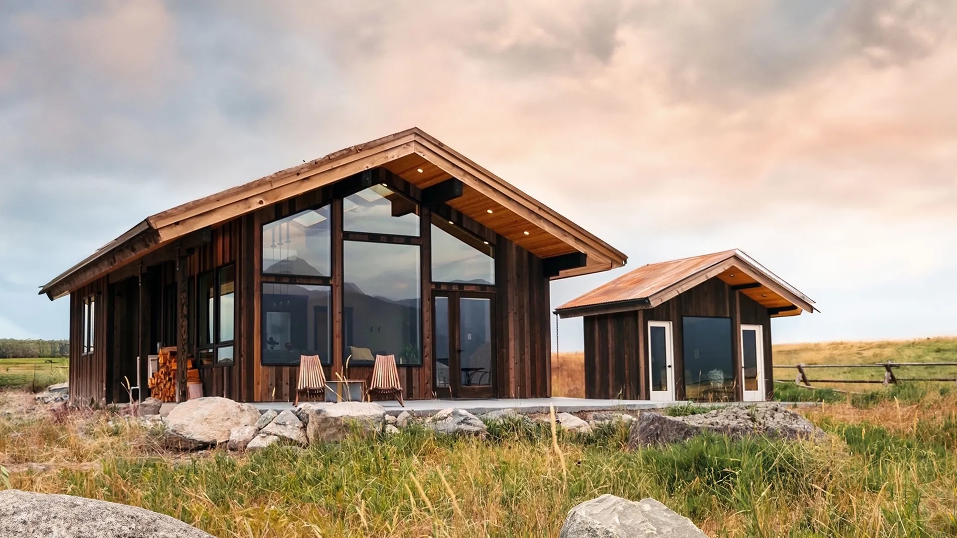 thumbnail - S5:E8 Montana's Mountainous Mini Stays