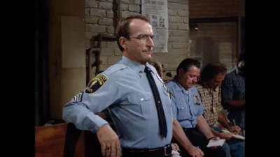 thumbnail - S7:E6 Say Uncle