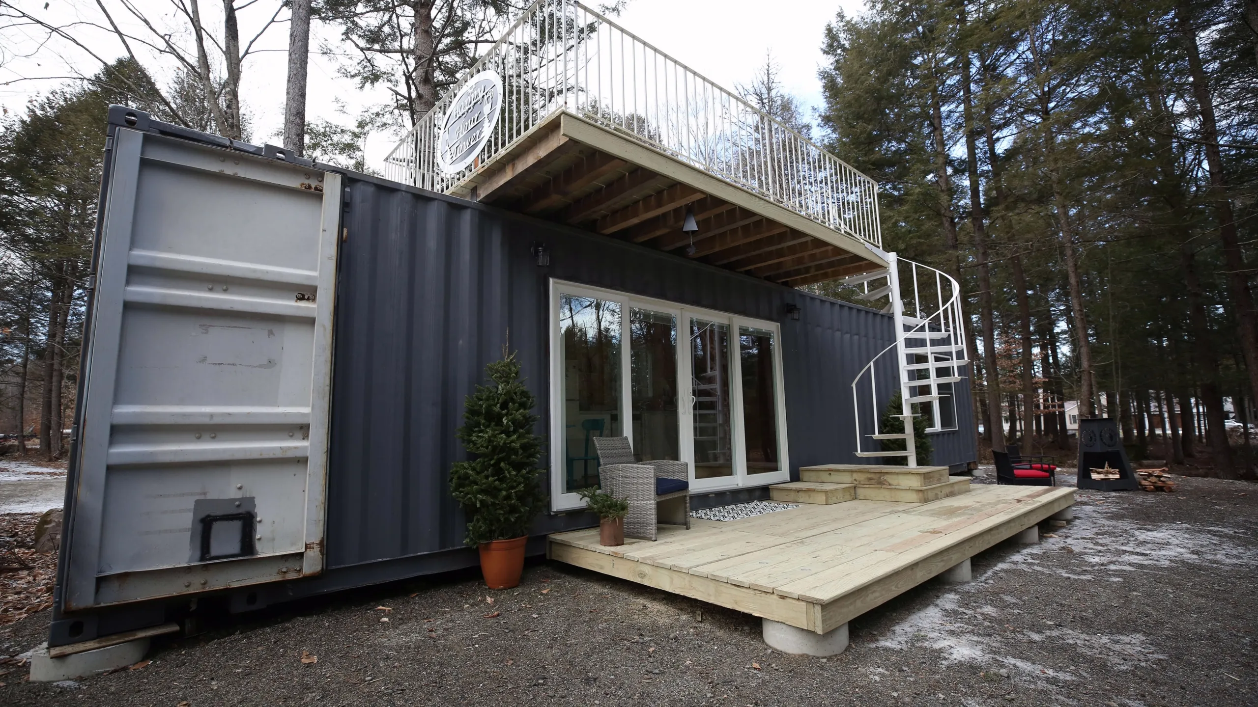 thumbnail - S7:E14 A Container Conversion