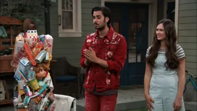 thumbnail - S2:E15 Would You Wrather Trash A Friend?